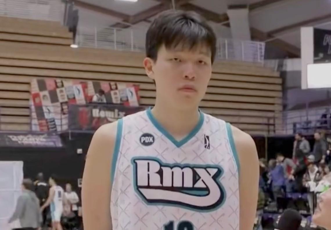 杨瀚森：体能和速度还要提升；四个字总结NBA至今感受——摸爬滚打